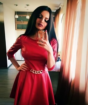 😘 У меня есть все возможности, чтобы сделать твои фантазии реальностью. 💋 Мои услуги предлагают максимальное удовольствие и релаксацию. 💦 С самого первого мгновения я обещаю увлекательное и страстное приключение. 💥 Все мои фото настоящие, каждая кривая воплощение собственной страсти. 🔥 Живу в самом сердце Москвы, готова встретиться в любое время и место. 🌃 У меня есть множество положительных отзывов от довольных клиентов. 🌟 Позволь мне стать твоим секретным удовольствием в Москве. 💫 Рада